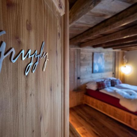 Bed and Breakfast Grizzly Haus & Frosch Restaurant - Teritoria Варена Екстер'єр фото