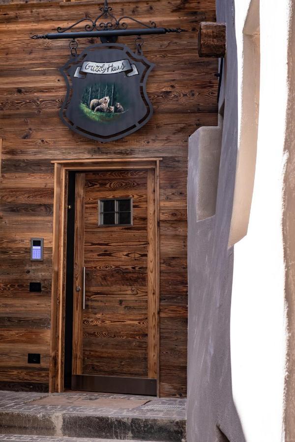 Bed and Breakfast Grizzly Haus & Frosch Restaurant - Teritoria Варена Екстер'єр фото